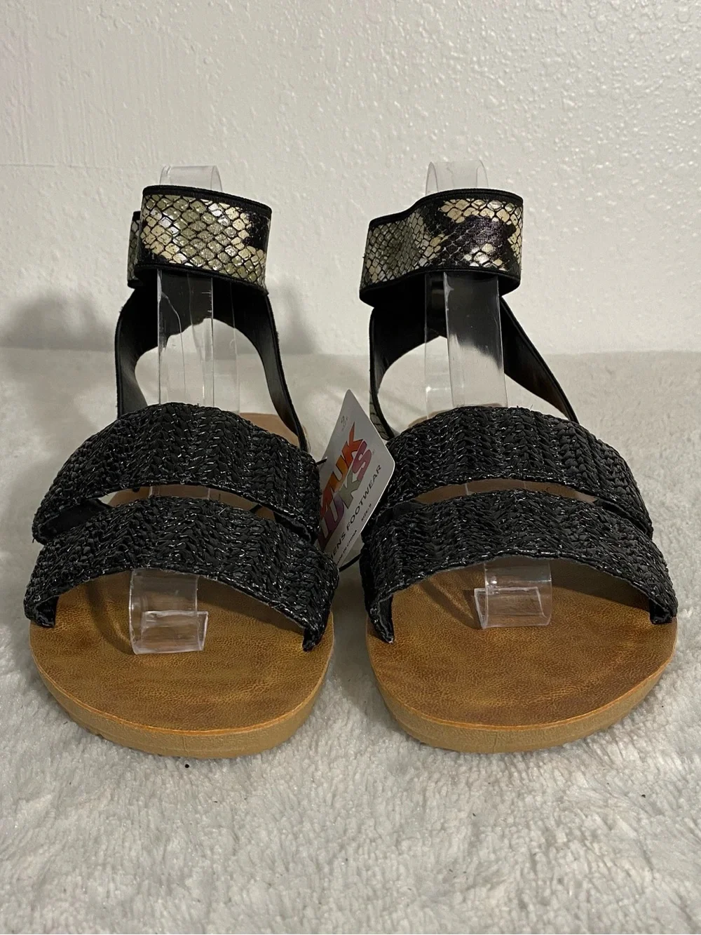 NEW Muk Luks About Me Ankle Strap Sandals Women’s Size 9 Black Snakeskin Print